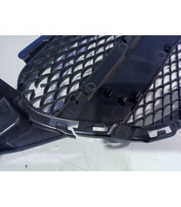 BY PARRILLA MERCEDES W205 FACELIFT 18-21 LOOK AMG NEGRO BRILLO C030021C1
