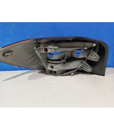 CX PILOTO DCH MERCEDES CLASE A W176 12-15 BLANCO ROJO R015897C1