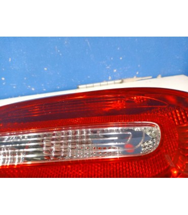 CX PILOTO DCH MERCEDES CLASE A W176 12-15 BLANCO ROJO R015897C1