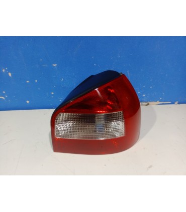 DC PILOTO DCH AUDI A3 96-00 LOOK FACELIFT ROJO R020104C1