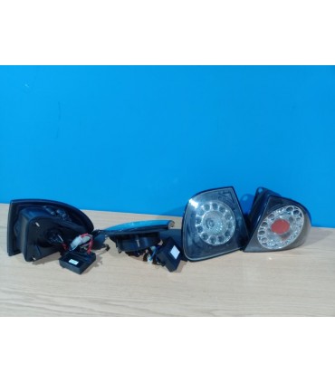 PK PILOTOS SEAT LEON 1M LED FONDO NEGRO R145492C1