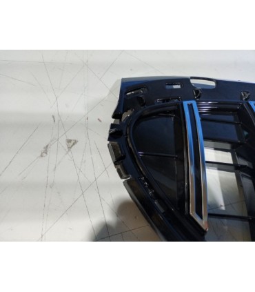 BY PARRILLA MERCEDES W206 21- LOOK AMG GT 63 PLATA C012479C1