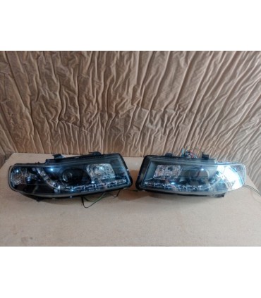 FAROS SEAT LEON 1M LUZ DIURNA FONDO NEGRO 99-05 R145670C4