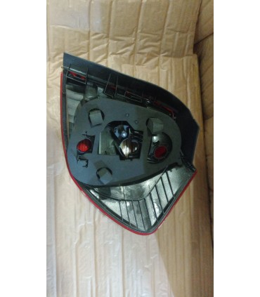 PILOTO LED IZQ BMW E81 E87 LCI 07-11 ROJO AHUMADO R016130C1