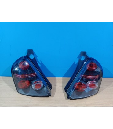 CX PILOTOS FIAT STILO 01-08 ROJO FONDO NEGRO R146256C2
