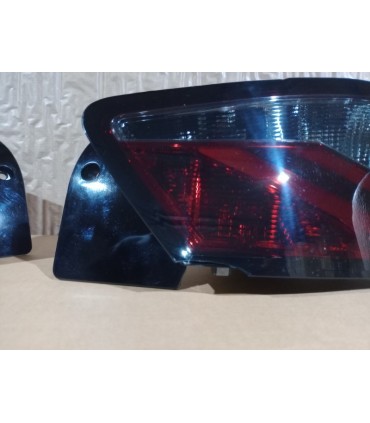 BY PILOTOS PARA SEAT IBIZA 08-12 LIGHT BAR ROJO AHUMADO 3 PUERTAS R148332C1