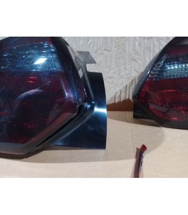 DW PILOTOS ROJOS FORD FOCUS 3 HATCHBACK 11-14 AHUMADO INTERMITENTE LED DINAMICO R011052C1