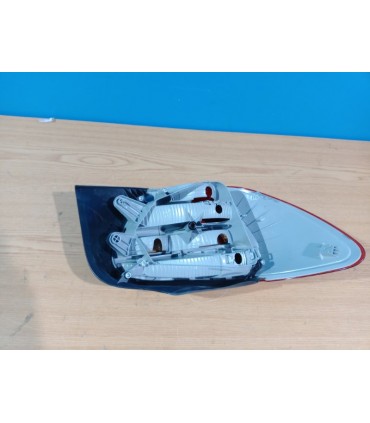 DW PILOTO DCH MERCEDES CLASE A W176 12-15 BLANCO ROJO R015897C2
