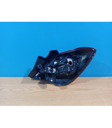 DW PILOTO IZQ PARA OPEL CORSA E 3P 15-19 BLANCO ROJO R013117C1