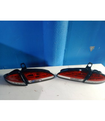 AZ PILOTOS SEAT LEON 04-09 1P LED ROJO CROMO R145494C2