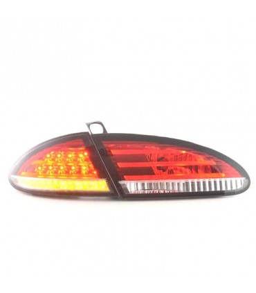 CX PILOTOS SEAT LEON 04-09 1P LED ROJO CROMO R145494C3
