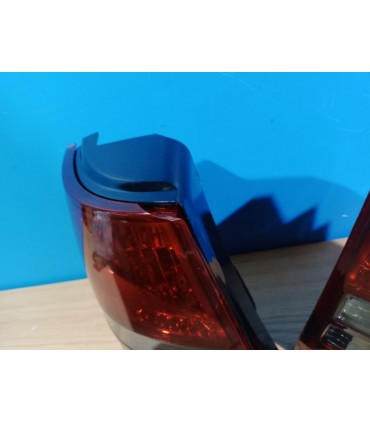 CX PILOTOS VOLKSWAGEN VW GOLF 4 VARIANT 97-03 ROJO CROMO R147675C1