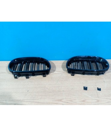 KJ PARRILLA BMW E60 03-10 LOOK M5 NEGRO BRILLO R148658C9