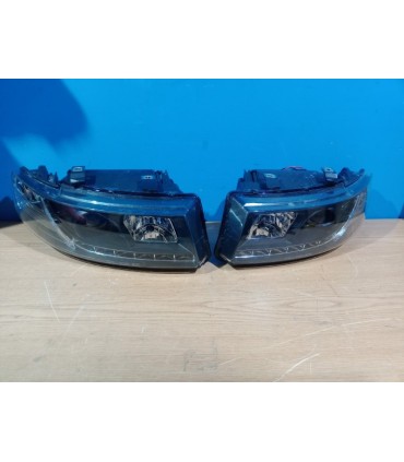 QJ FAROS SEAT LEON 1M LUZ DIURNA FONDO NEGRO 99-05 R145670C6