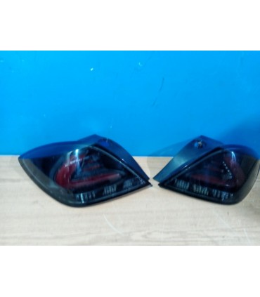 WD PILOTOS PARA OPEL ASTRA GTC 05-10 3P FULL LED NEGRO AHUMADO R012645C1