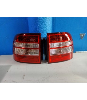 BY PILOTOS PORSCHE CAYENNE 02-07 LED ROJO CROMO R148322C1
