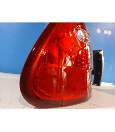 BY PILOTOS PORSCHE CAYENNE 02-07 LED ROJO CROMO R148322C1