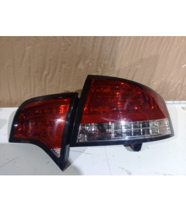 CX PILOTOS AUDI A4 B7 SEDAN 4-07 LED ROJO CROMO R024112C1