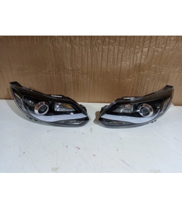 DW FAROS FORD FOCUS 11-14 TFL FONDO NEGRO R148144C1