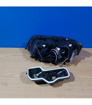 CX FARO DCH XENON AUDI A6 97-99 R012715C1