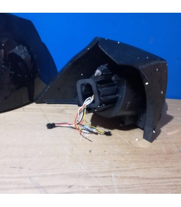 BY PILOTOS VOLKSWAGEN VW GOLF 5 03-08 LED FONDO NEGRO AHUMADO R147321C13