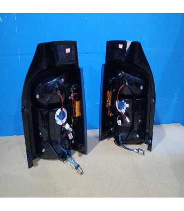 DW PILOTOS VOLKSWAGEN VW TRANSPORTER T5 2P 03-09 LOOK TUNING LED FONDO NEGRO AHUMADO R147767C1