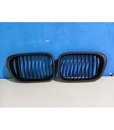 XC PARRILLAS BMW E39 95-03 LOOK M NEGRO MATE C011062C1