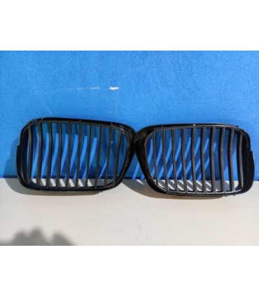 XC PARRILLAS BMW E39 95-03 LOOK M NEGRO MATE C011062C1