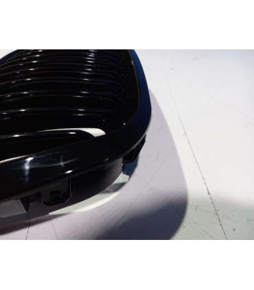 FE PARRILLA BMW SERIE 3 E46 01-05 BERLINA NEGRO BRILLO R100444C1