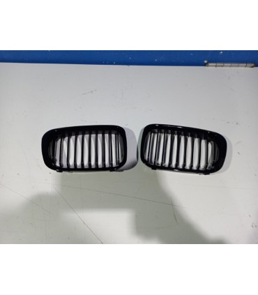 FE PARRILLA BMW SERIE 3 E46 01-05 BERLINA NEGRO BRILLO R100444C1