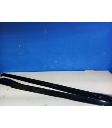 DW TALONERAS BMW F40 19- LOOK M TECH NEGRO BRILLO C011643C1