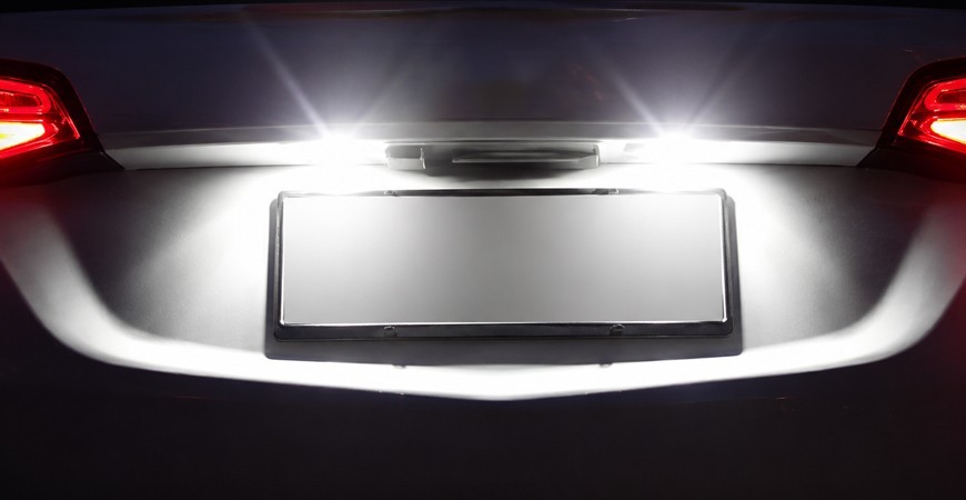LUZ MATRICULA LED